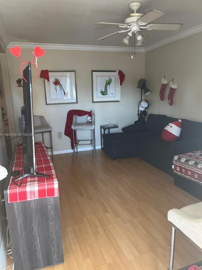 Photo - 900 Euclid Ave Unidad 18