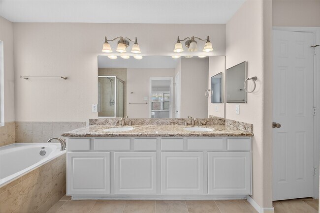 Photo - 9511 Mankay Ln