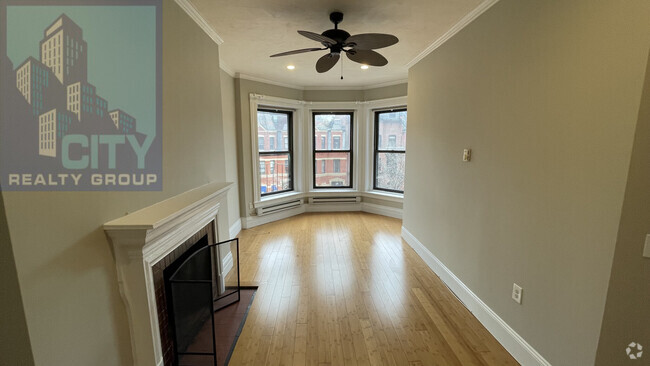 Building Photo - 250 Newbury St Unit 2R Rental