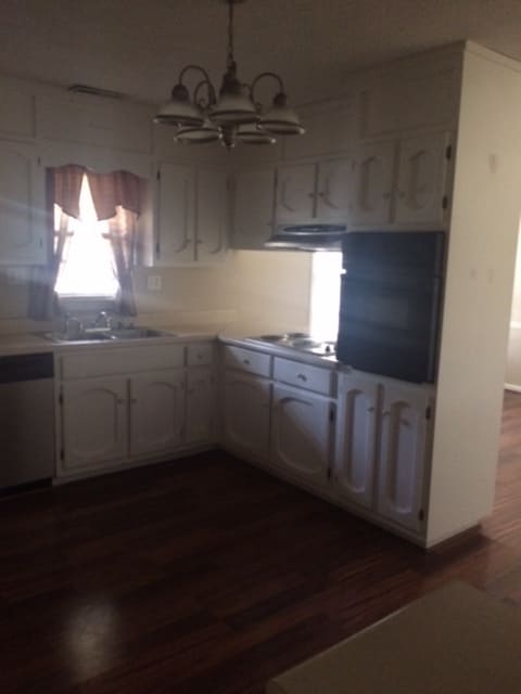 Photo - 819 Tammy St SW