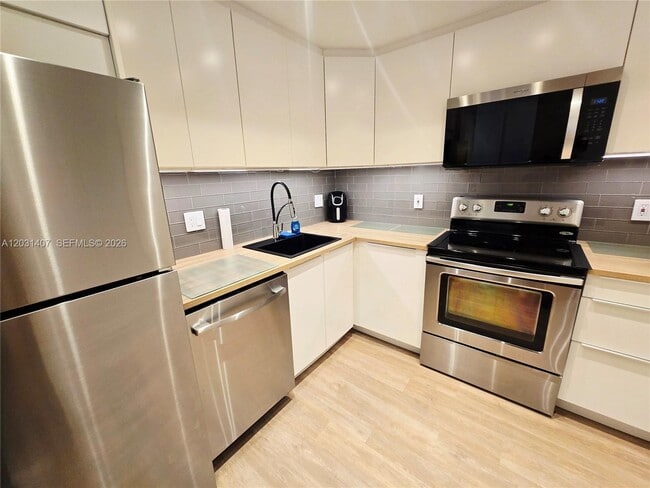 Photo - 800 West Ave Unidad 618