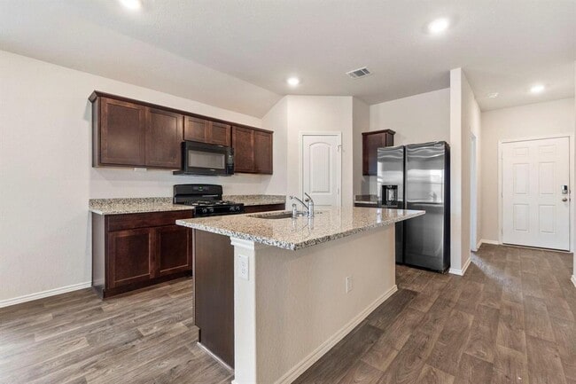 Photo - 128 Shimmering Cv