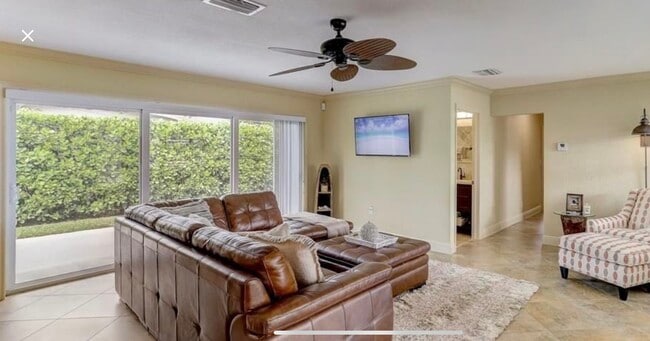 Photo - 2625 SE 5th St