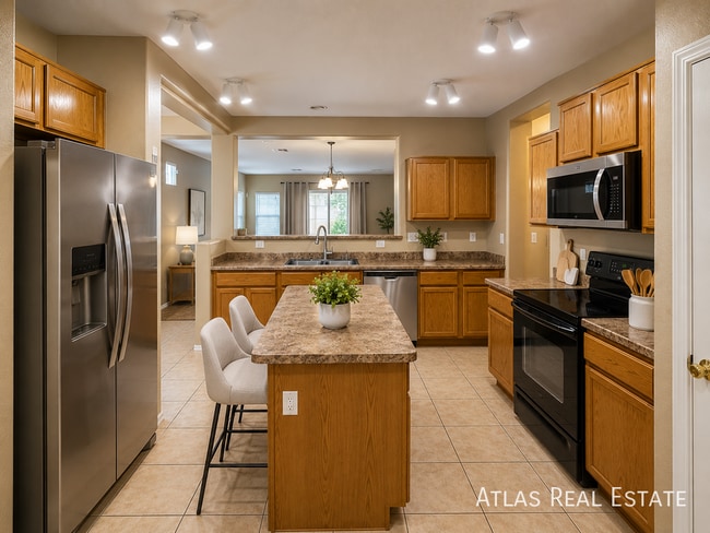 Photo - 5440 W Park St