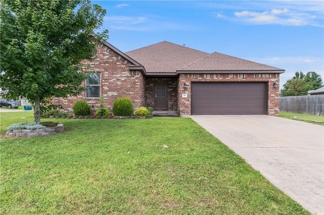 Photo - 457 Harper Dr