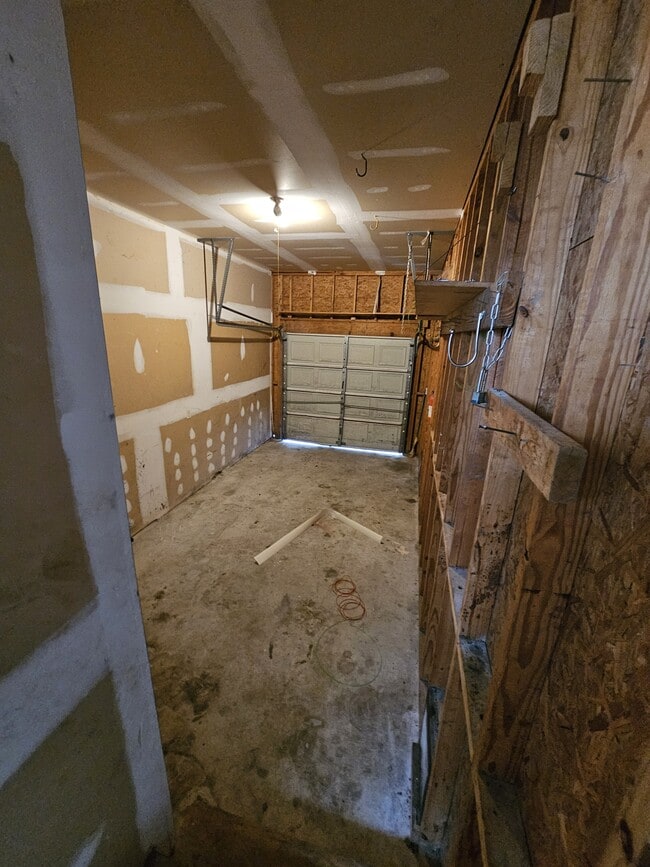 Photo - 48 Leeward Dr