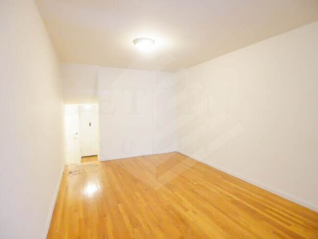 Photo - 104 East 31st Street