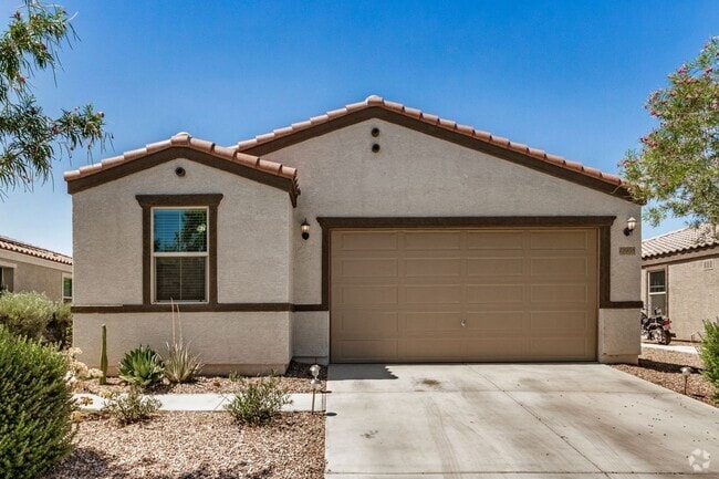 Building Photo - Beautifully Updated Home in Desirable Buck...