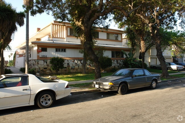 Photo - 1830 El Segundo Blvd.