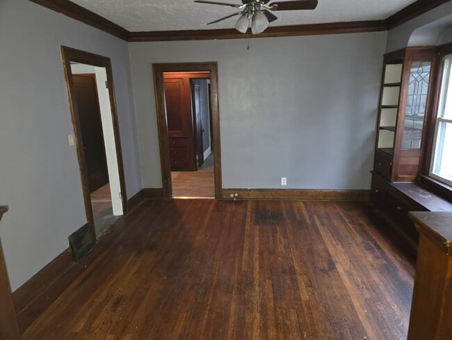 Photo - 4004 E 147th St