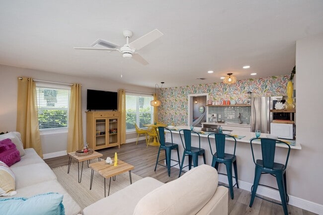 Photo - Monthly FUN Furnished Bradenton, FL Rental VACA or Short term