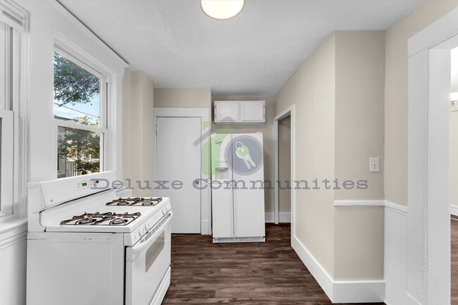 Photo - 3 Bedroom Eastown Home!