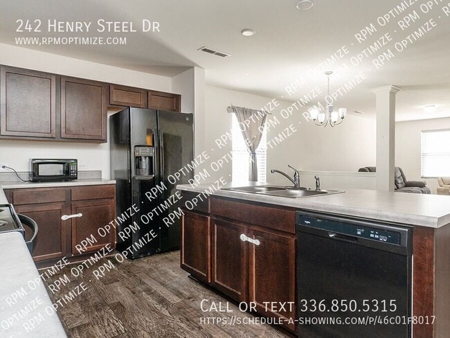 Photo - 242 Henry Steel Dr