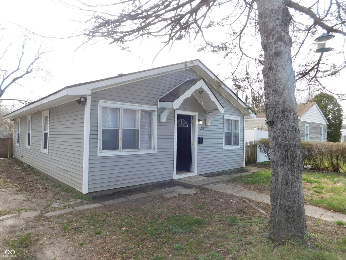 Photo - 1609 E 34th St