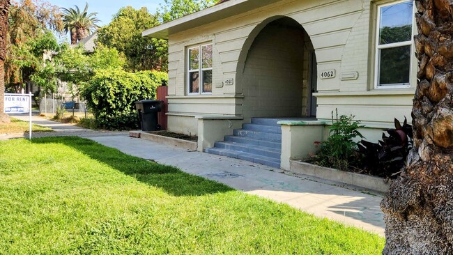 6TH-4060 - 6TH-4060 House