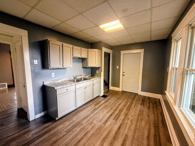 Photo - Highland Rd NE Unit 915 Highland Rd NE