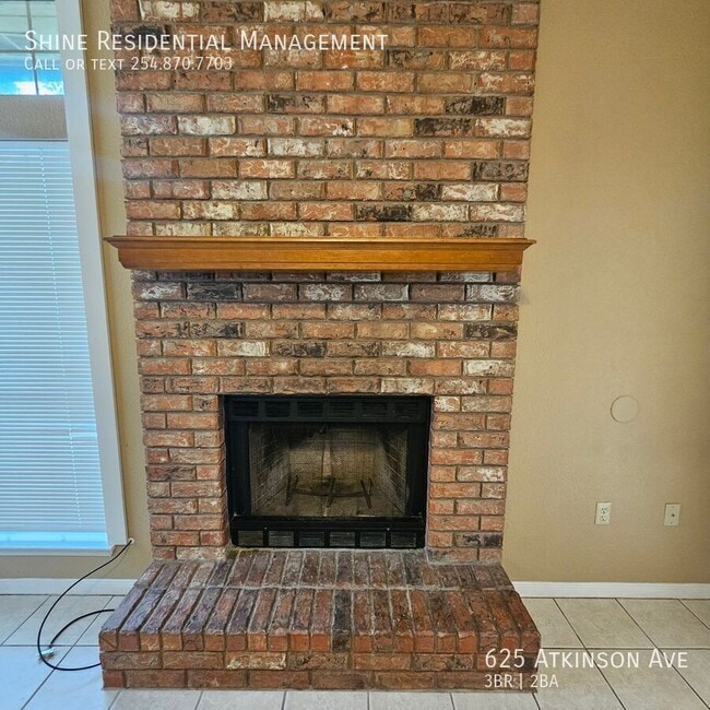 Photo - 625 Atkinson Ave