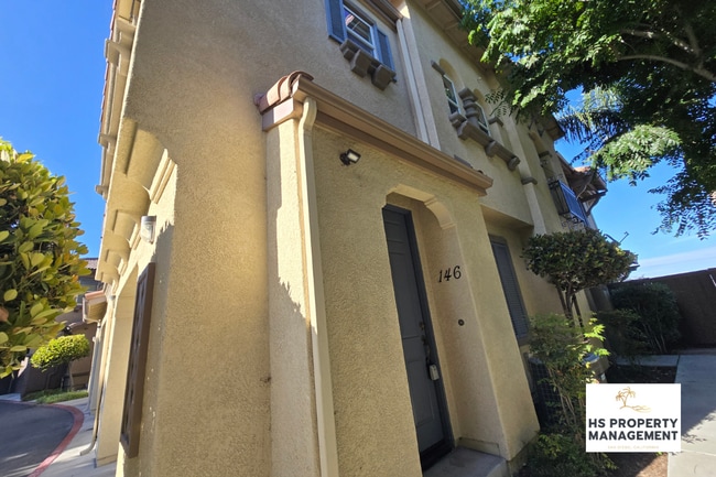 Photo - 425 S Meadowbrook Dr