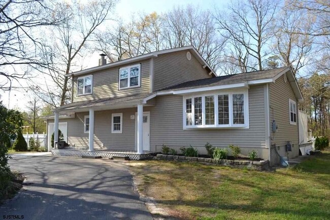 Photo - 321 Dogwood Ave