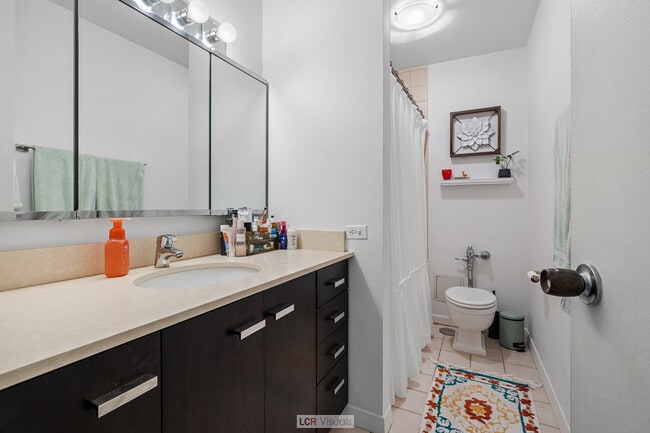 Photo - 535 N Michigan Ave Condo Unit 3204