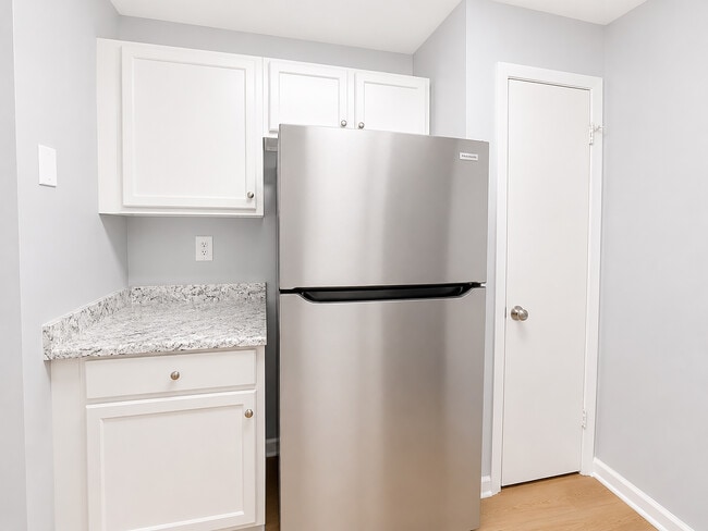 Glen Oaks Luxury Apartment Homes