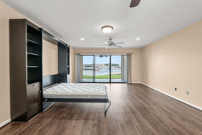 Building Photo - 15575 Marina Dr Unit 215C