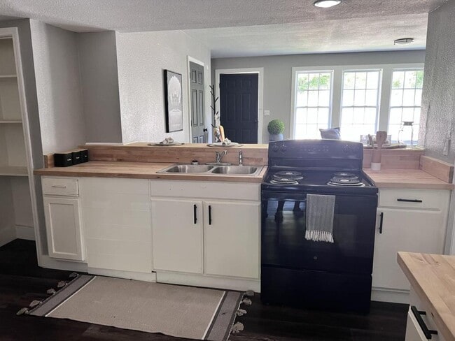 Photo - 4804 Ball Camp Pike