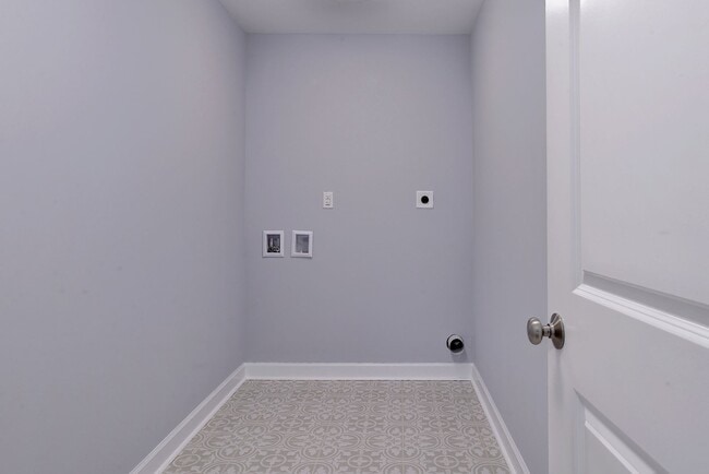 Photo - Call Sabrina Thomas' Office at 757-767-076...