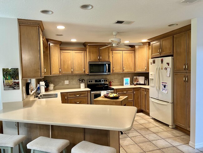 Photo - 410 Rio Casa Dr S