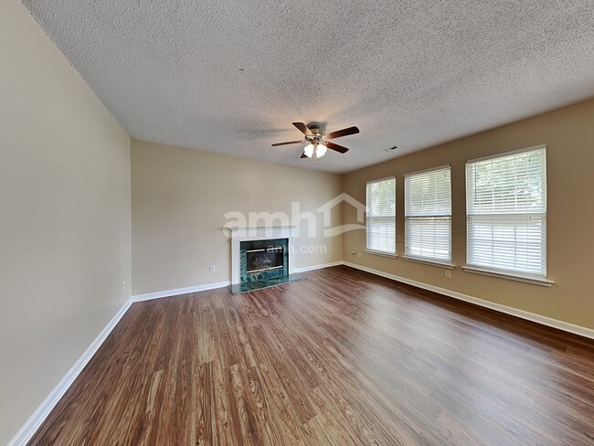 Photo - 1 Trident Ct