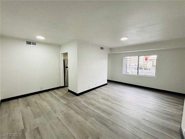 1922 Fairfield Ave Unidad 211