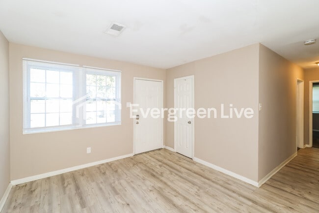 Photo - 4089 Rhodes Ave