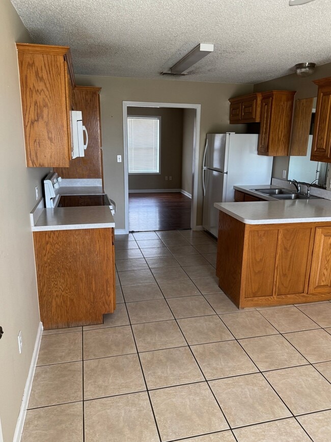 105 Harmon Cir