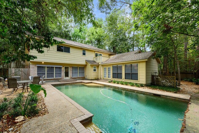 2824 S Logrun Cir