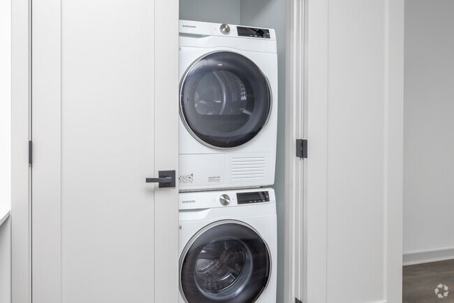 1BR, 1BA - 660SF - Laundry