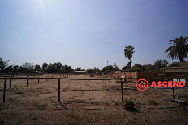 Photo - 3 Bed / 2 Bath Home on 2 Acres of Cattle L...