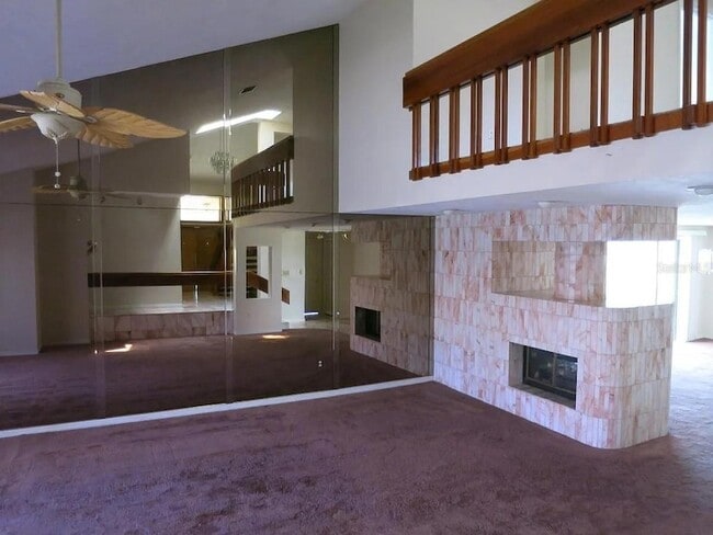 Photo - 17 Casarena Ct