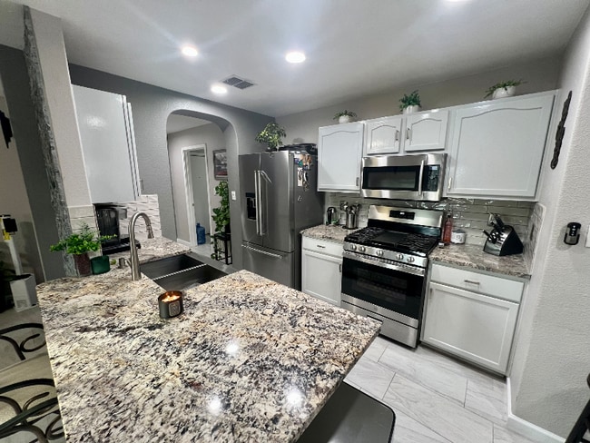 Photo - 6947 Lunar Way