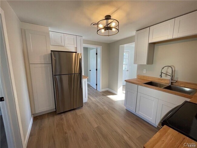 Photo - 4900 Bear Rd