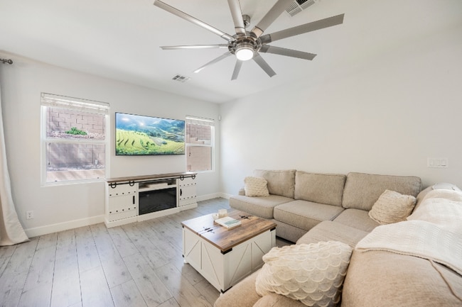 Photo - 7333 Chesapeake Cove St