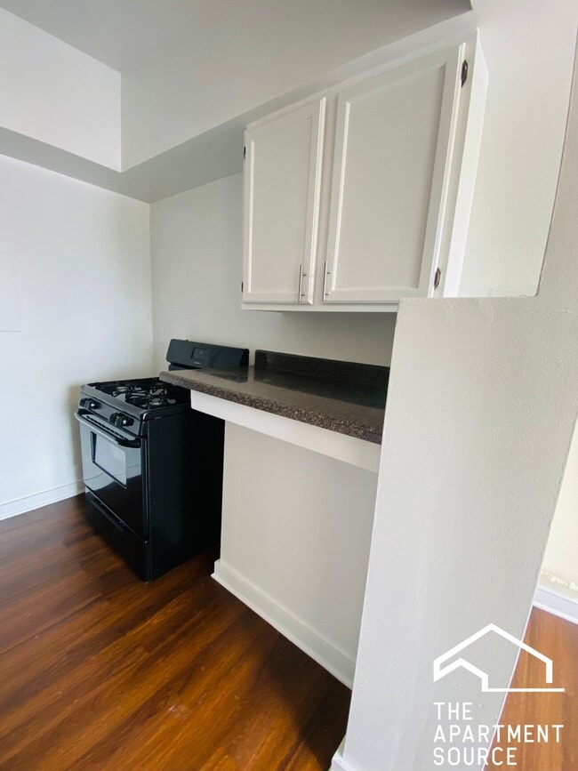 Photo - 1550 W 95th St Unit 303