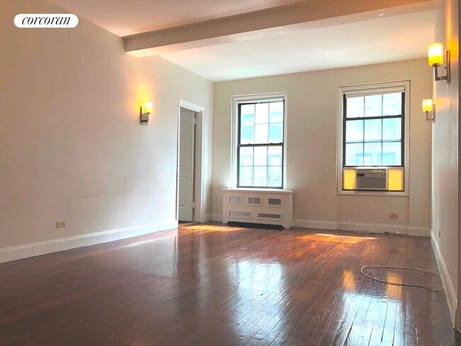 Photo - 175 W 76th St