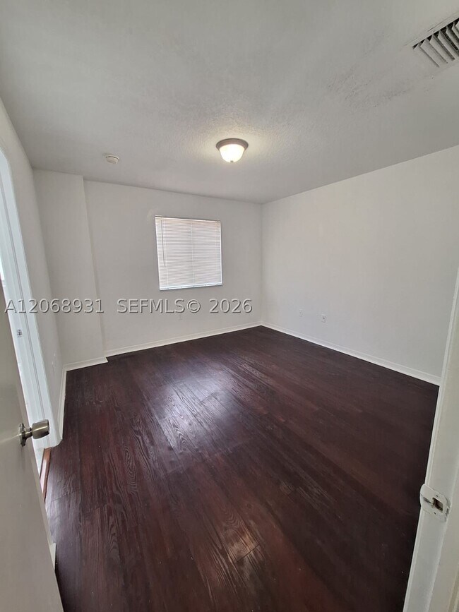 Photo - 1654 SE 31st Ct Unit 1654