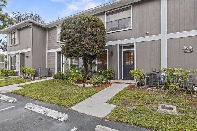 Photo - 814 Hill Dr