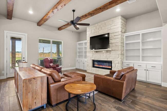 3020 Keifer Marshall Dr