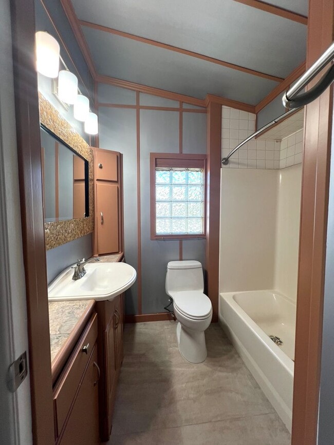 Photo - 1014 Mirasol St