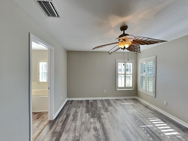 Photo - 10113 36th Ct E