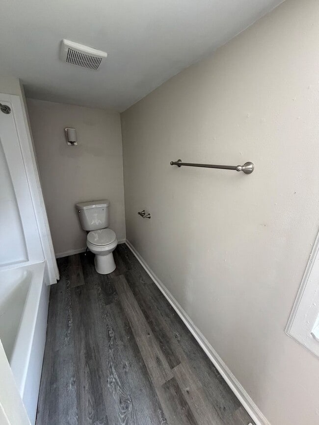 Photo - 1791 Edwards Ave
