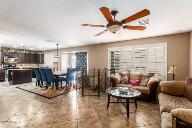 Photo - 1398 E Mayfield Dr