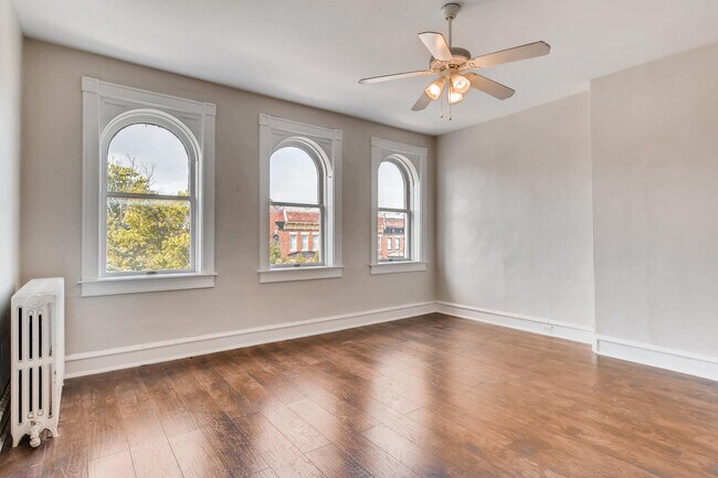 Photo - 2907 N Calvert St